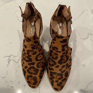 **SOLD** Gameday Couture Booties